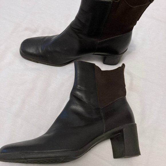 Aerosoles, Leather brown booties, size 7 1/2, excellent condition - Picture 2 of 3